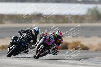 media/Nov-16-2025-Race Pace (Sun) [[8c5fa54630]]/Non Verified Riders (1st 20 Minutes)/1-Turn 14 (10am)/